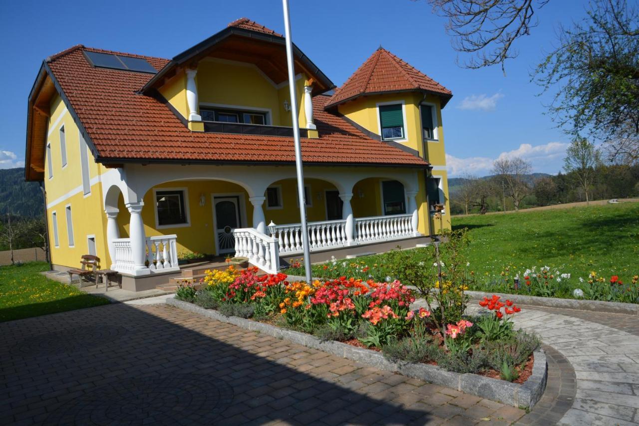 Privatzimmer Marina Völkermarkt Buitenkant foto